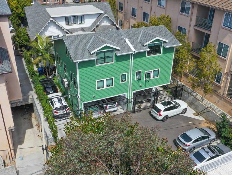 USC Student Housing – The Adams Townhouses