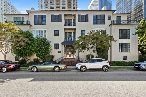 401-Shirley-Place-01